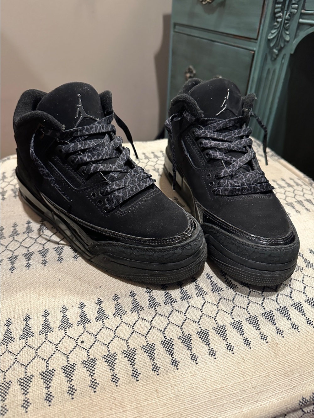 Jordan Youth Black Cat 5.5